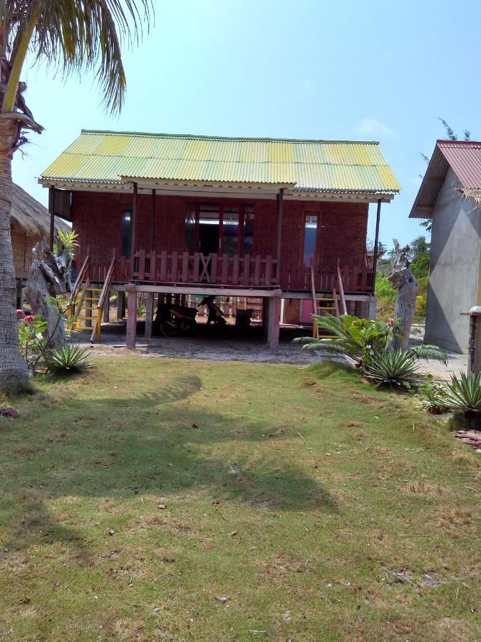 Asari Timo Cottage Karimunjawa Exterior foto