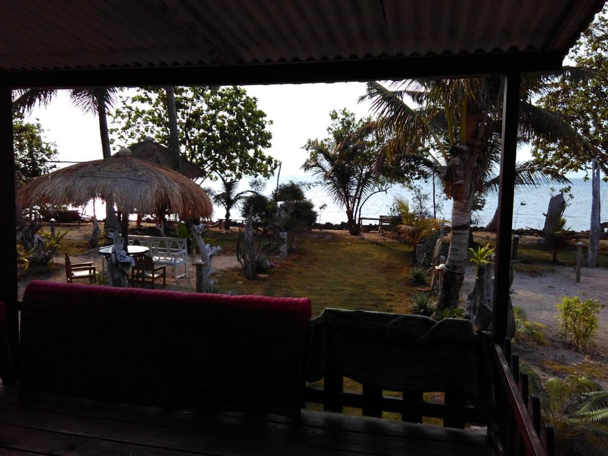 Asari Timo Cottage Karimunjawa Exterior foto